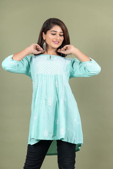 Aanetos Chikankari top